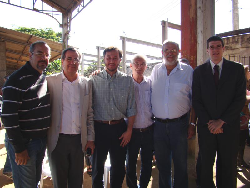 Vereadores Carreira e Izaias Colino participam de inauguração de exposição sobre estação ferroviária
